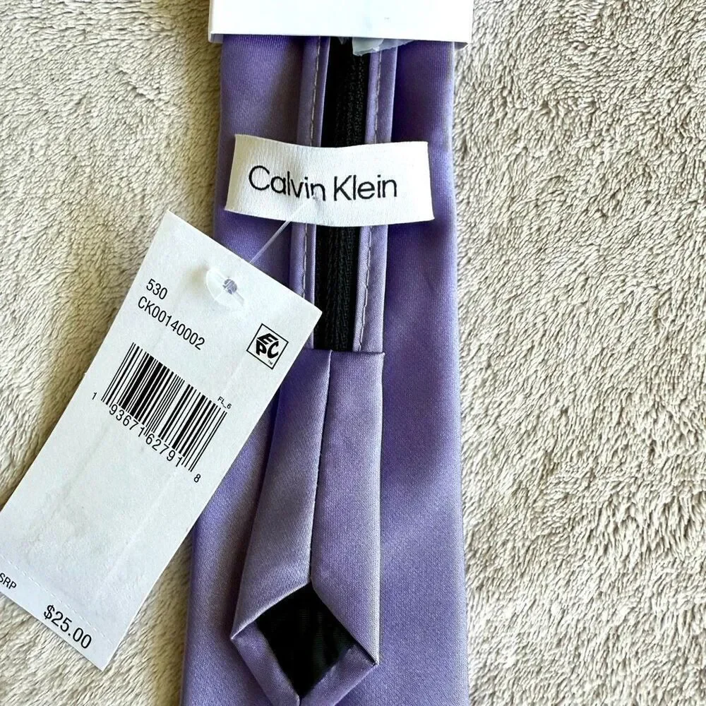NWT Calvin Klein Boys Lavender Adjustable Zipper Neck Tie